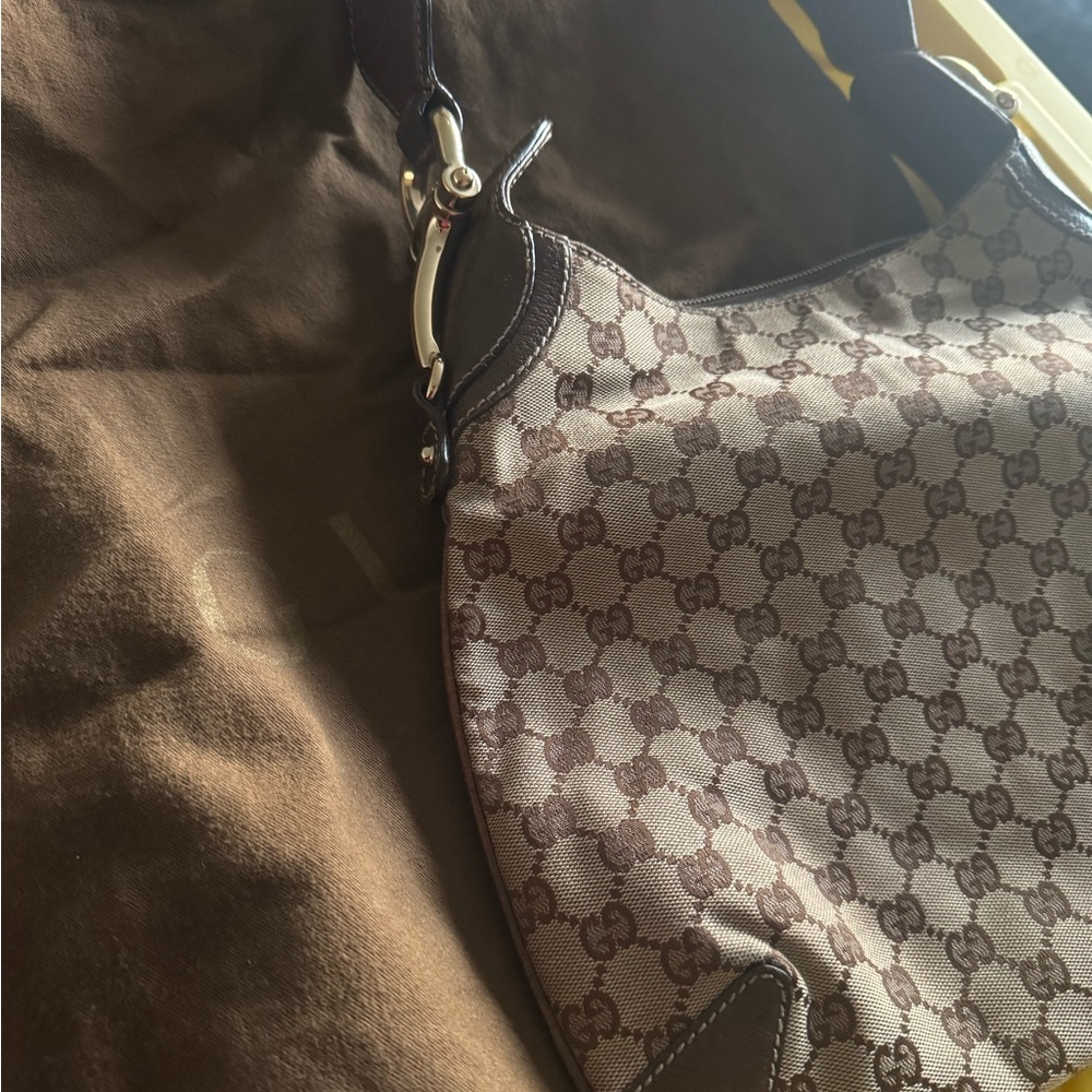 Gucci Beige and Brown Monogram Shoulder Bag - Picture 3 of 6